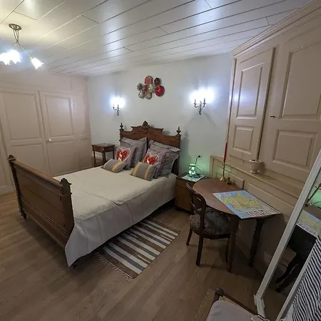 Escale Au Cona Holiday home